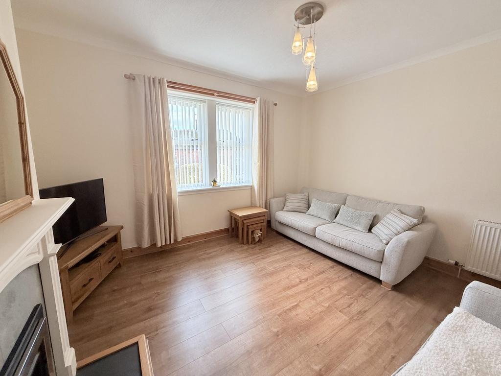 11 Banchory Avenue, Dumfries, DG1 3 BJ - Braidwoods