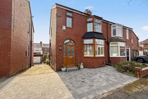 3 bedroom semi-detached house for sale, Woodlands Avenue, Whitefield, M45