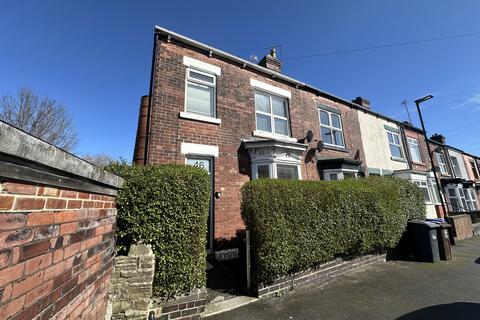 3 bedroom end of terrace house to rent, Falmouth Road, Sheffield, S7