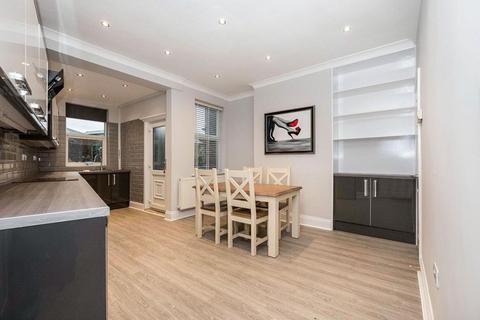 3 bedroom end of terrace house to rent, Falmouth Road, Sheffield, S7
