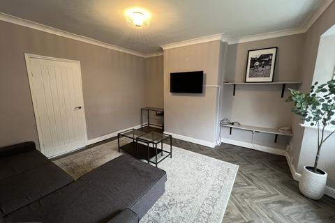 3 bedroom terraced house to rent, Broome Grove, Manchester, M35