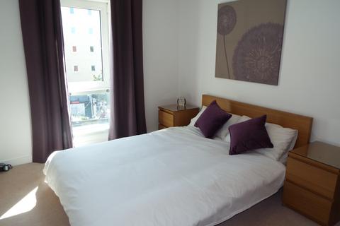 1 bedroom apartment to rent, Quayside Bute Crescent, Cardiff, CF10
