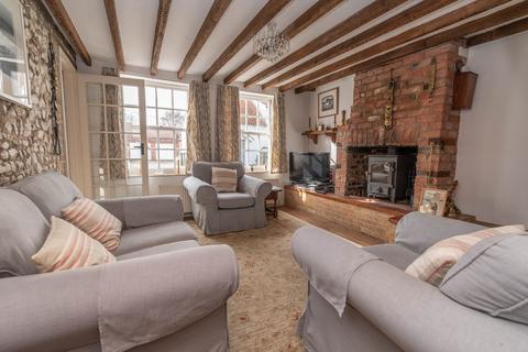 2 bedroom terraced house for sale, Chapel Yard, Wells-next-the-Sea, NR23