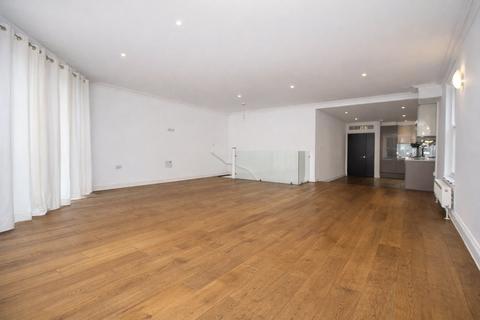 undefined, Fox Hill, London, SE19