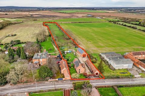 4 bedroom detached house for sale, Main Street, Kirton, Newark