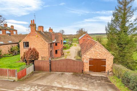 4 bedroom detached house for sale, Main Street, Kirton, Newark