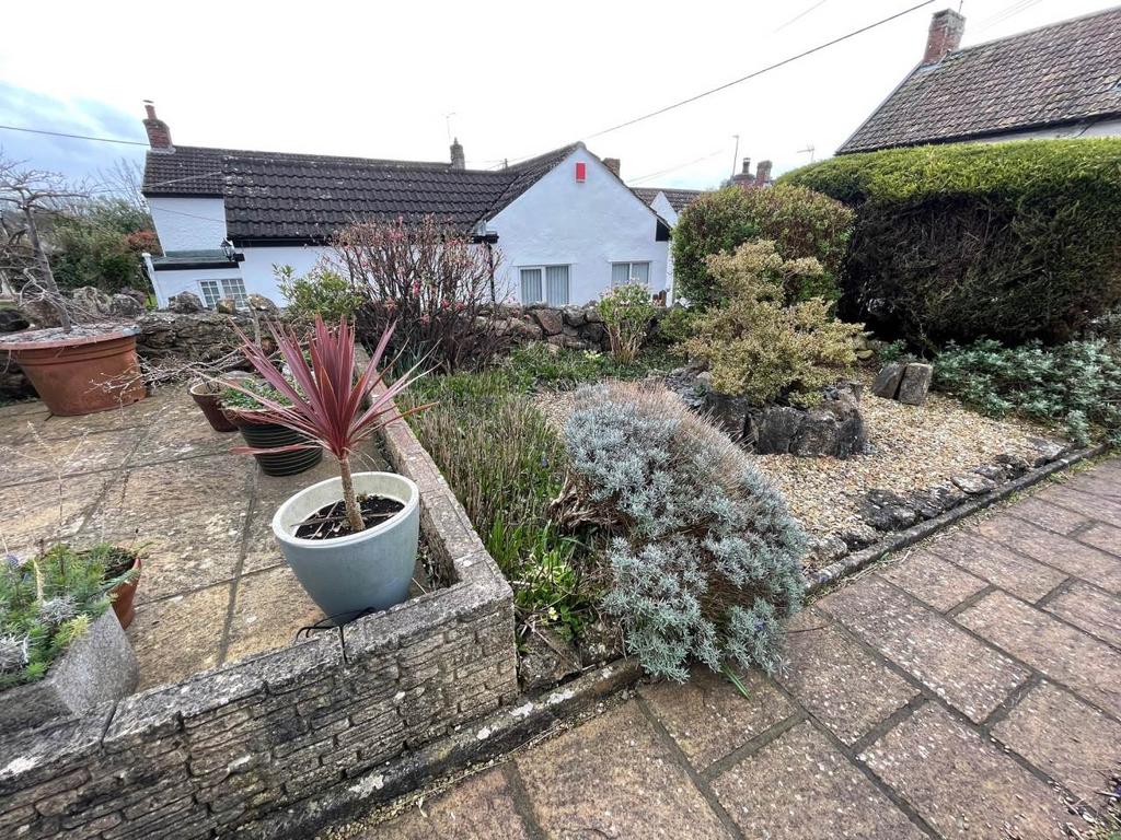 Myrtle cottage front