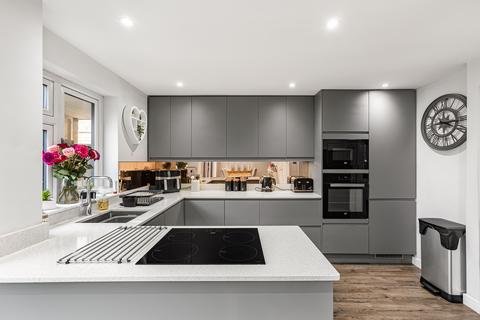 4 bedroom semi-detached house for sale, Rowans, Welwyn Garden City, AL7