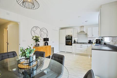 4 bedroom detached house for sale, Rawlinson Crescent, Bury St. Edmunds, IP32