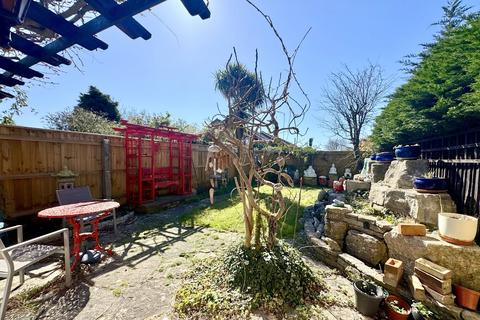 2 bedroom end of terrace house for sale, Gunville Crescent, Muscliffe, Bournemouth, BH9
