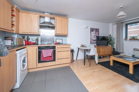 1 bedroom flat for sale, City Walk, Leeds LS11