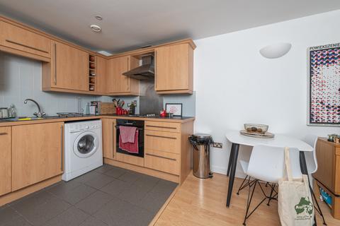 1 bedroom flat for sale, City Walk, Leeds LS11