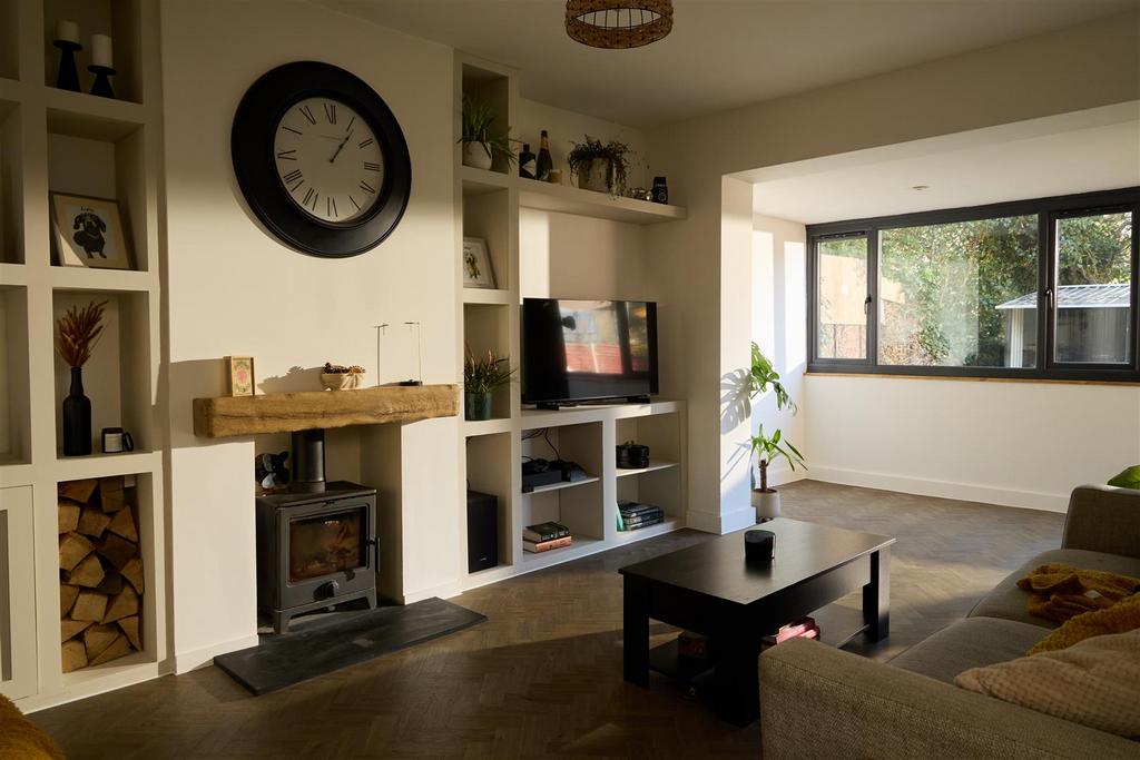 Lounge 008.jpg