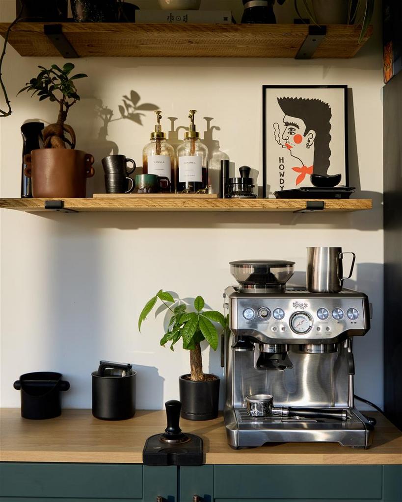 Kitchen 010.jpg