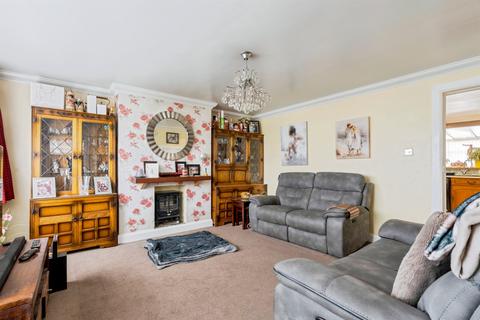 3 bedroom end of terrace house for sale, Daniel Close, LANCING