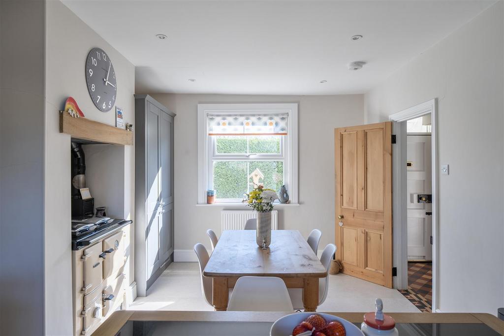 Breakfast Room