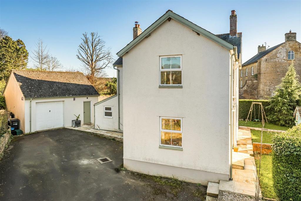 Driveway &amp; Garage