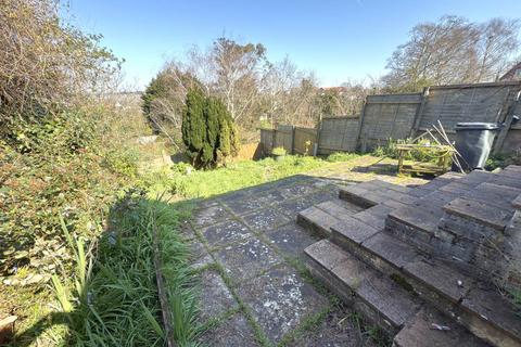 1 bedroom semi-detached bungalow for sale, Chichester Close, Exmouth