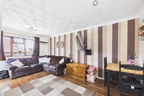 undefined, Kingfisher Close, Worcester, Worcestershire, WR5