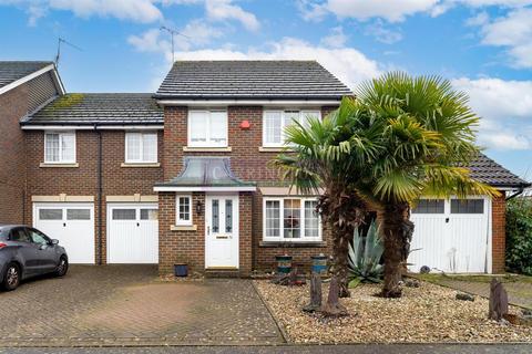 Kensington Way, Borehamwood WD6