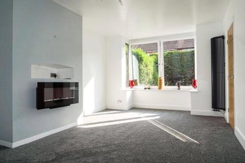 2 bedroom terraced house to rent, Lisburn Road, M40