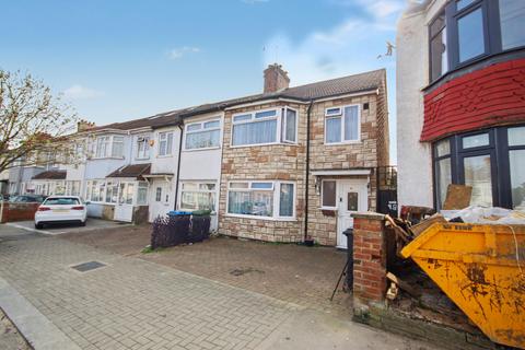 3 bedroom end of terrace house for sale, Maybank Avenue, Wembley, Middlesex HA0