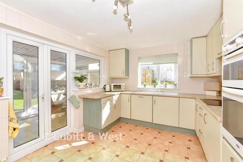 3 bedroom chalet for sale, West Lane, Hayling Island PO11