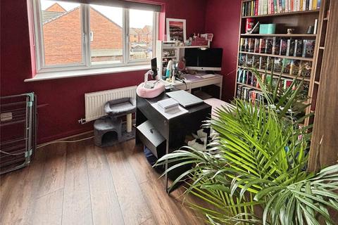 3 bedroom semi-detached house for sale, Whimbrel Chase, Lincolnshire DN16