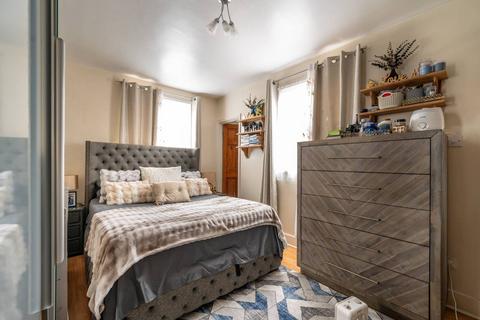 undefined, Cann Hall Road, Leyton, London, E11
