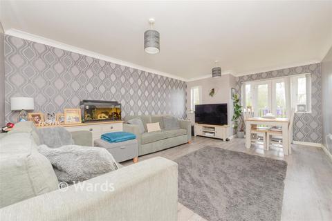 2 bedroom flat for sale, Guinness Drive, Rochester ME3