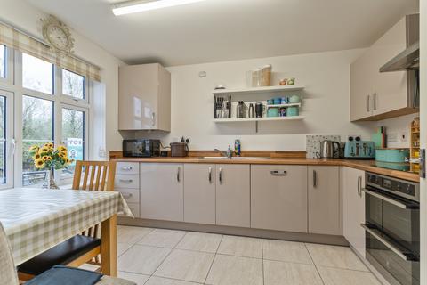 3 bedroom semi-detached house for sale, Redshank Walk, Newport, NP19