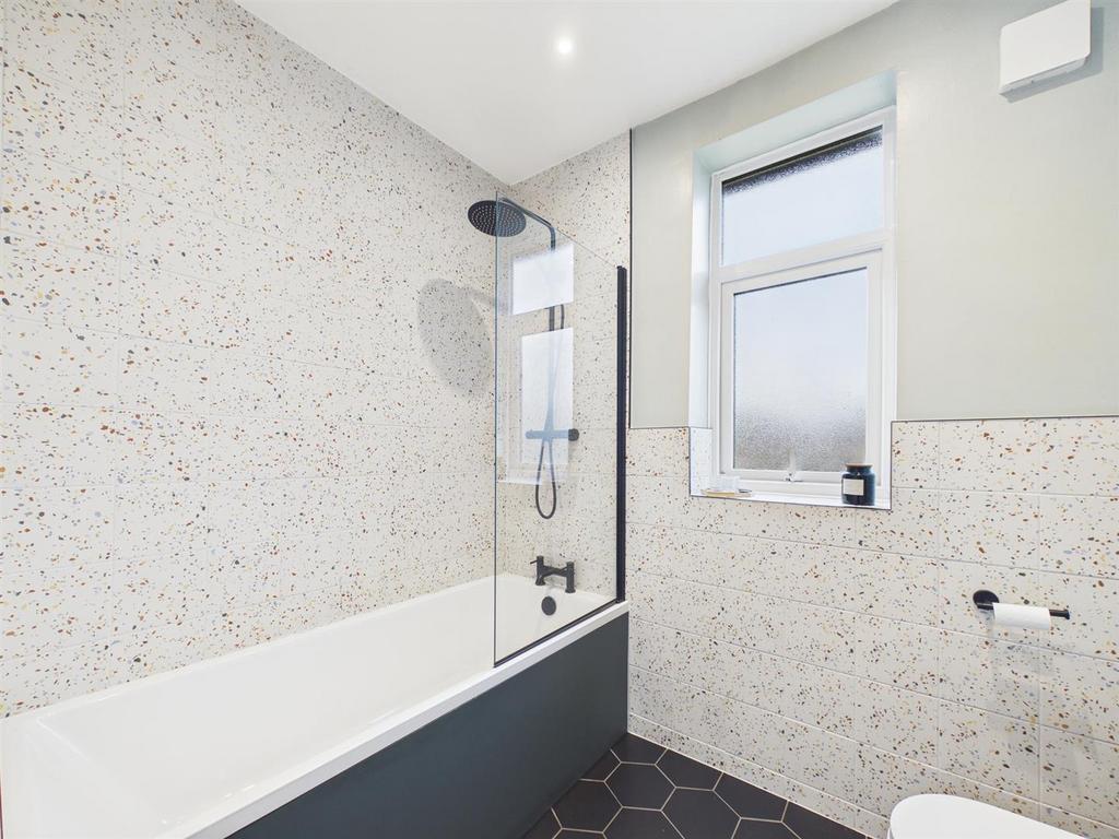 Bath 1.jpg