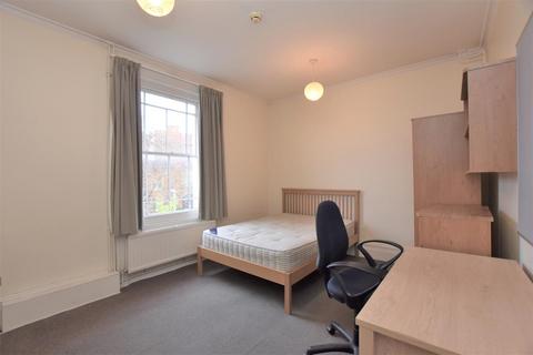 undefined, Room 8, 45 Upper Redlands Road