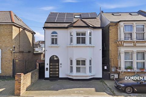 7 bedroom detached house for sale, Sprowston Road, London E7