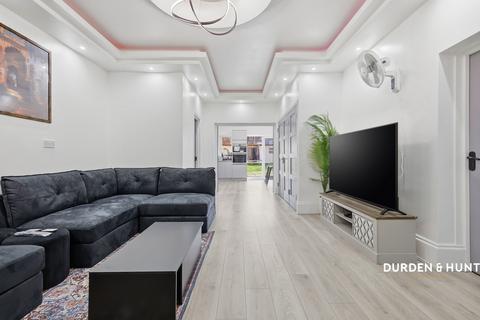 7 bedroom detached house for sale, Sprowston Road, London E7