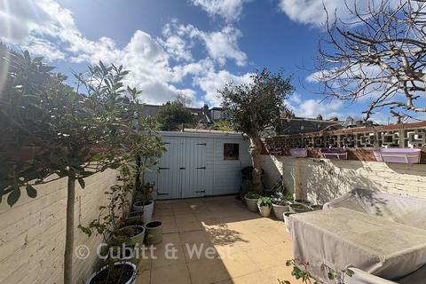 3 bedroom terraced house for sale, Teddington Road, Southsea PO4