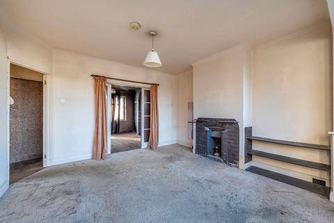 3 bedroom house for sale, Lyndhurst Avenue, Sunbury-On-Thames, TW16