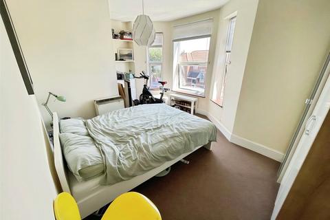 1 bedroom flat for sale, Avenue Road, Hampshire SO14