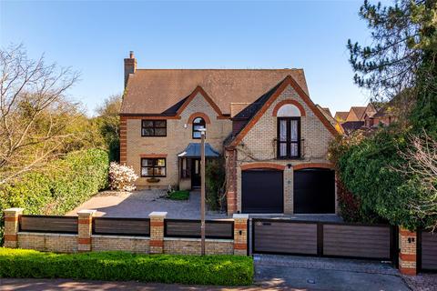 5 bedroom detached house for sale, Pigott Drive, Shenley Church End, Milton Keynes, Buckinghamshire, MK5