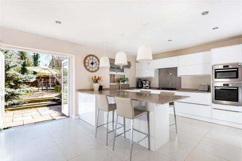 5 bedroom detached house for sale, Pigott Drive, Shenley Church End, Milton Keynes, Buckinghamshire, MK5