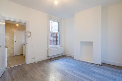 3 bedroom end of terrace house for sale, Perry Street, Northfleet, Gravesend, Kent, DA11 8RF