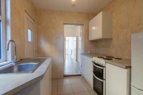 3 bedroom end of terrace house for sale, Perry Street, Northfleet, Gravesend, Kent, DA11 8RF