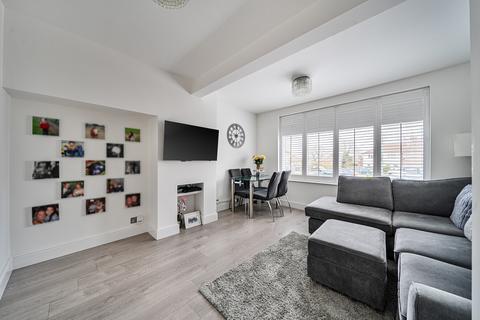 3 bedroom terraced house for sale, Castlecombe Road, London, SE9