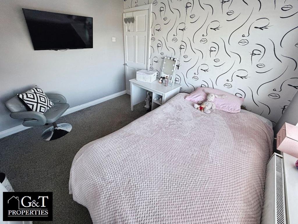 Second bedroom