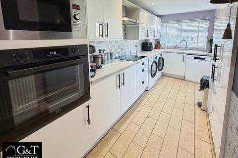 3 bedroom terraced house for sale, Highbury Avenue, Rowley Regis
