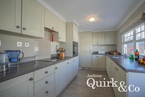 2 bedroom park home for sale, Creek Road, Canvey Island, SS8
