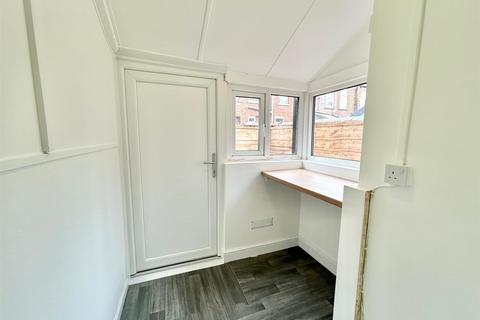 2 bedroom terraced house for sale, Hope Street, Leigh