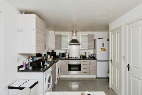 3 bedroom terraced house for sale, Perle Road, Burton-on-Trent, Staffordshire, DE14