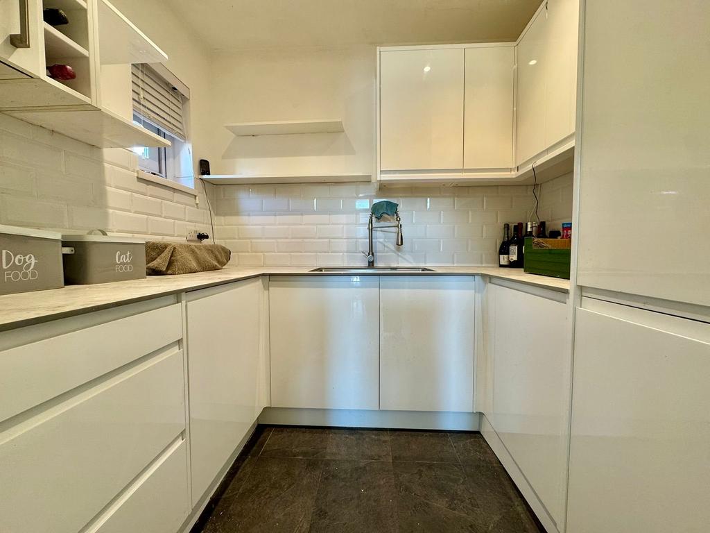 L- Utility Room
