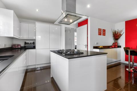 undefined, Turnberry Gardens, Wakefield, WF3